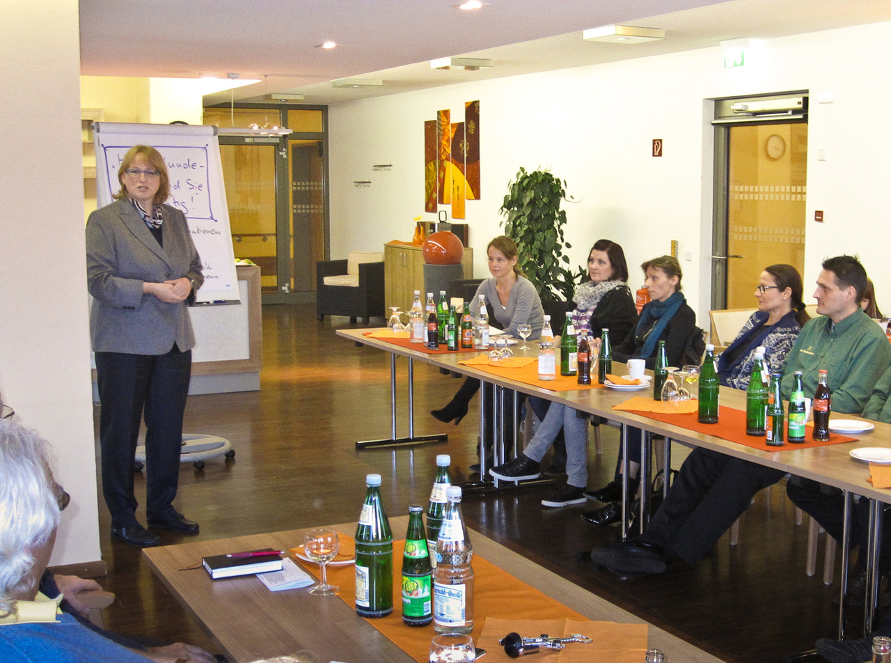 Vortrag von Frau Konarkoswski